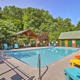 Eagle's Hangout's inviting community pool