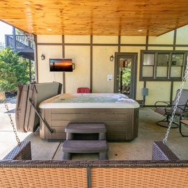 Peachtree's bubbling hot tub