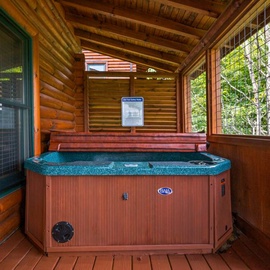 Mountain Sunrise's bubbling hot tub