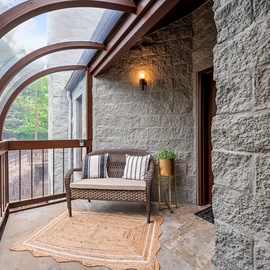 Gracious Oasis' relaxing balcony