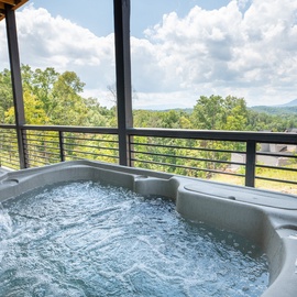 Serenity Awaits' bubbling hot tub