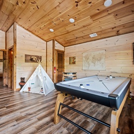 Bear Family Cabin's fun game room
