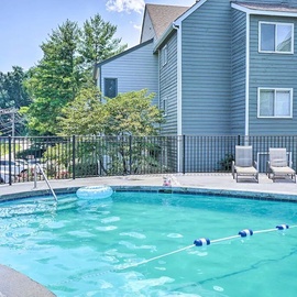 The Summit's inviting community pool