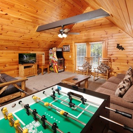 Smoky Mountain Jewel's fun game room