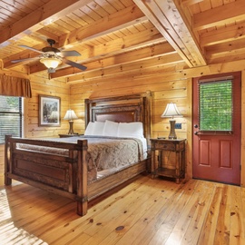 One White Oak 212's comfy bedrooms