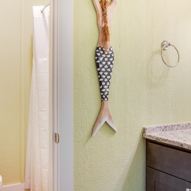 See Sea Motel | Room 17: Tail Rocker