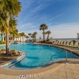 Aqua Beachside Freeform Pool 