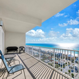 Laketown Wharf 1608 balcony