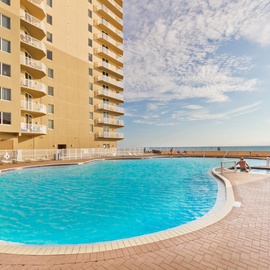 Inviting Gulf side pool