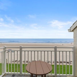 Colony Beach Club 225 balcony