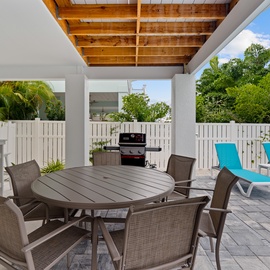 Grill poolside