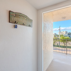 Entryway, come on in! Light, bright and welcoming