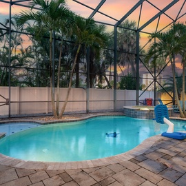 Private Oasis of a backyard!