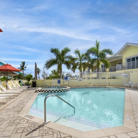 Harbour House Pool