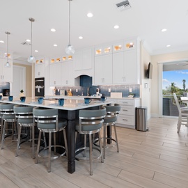 Stunning kitchen.