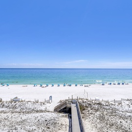 Follow your private boardwalk to sugar-white sands and endless Gulf horizons.