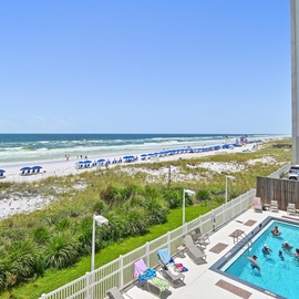 Seafarer balcony view to the pool
