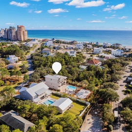 The gorgeous property and the beach access.