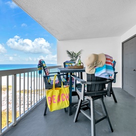 Pelican Beach 912 - Tropical Oasis balcony