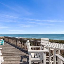 DU407: The Gathering Place | Top Level Sun Deck