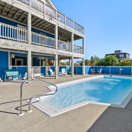 WH606: Blue You Away | Private Pool Area