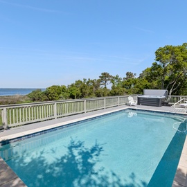 MB25: Avoca Blue | Private Pool Area