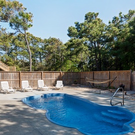 JR5209: Take It E-Sea l Private Pool Area