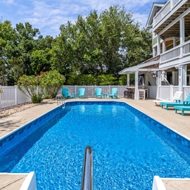 CC323: Tide One On | Private Pool Area