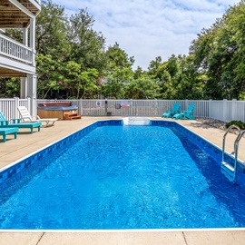 CC323: Tide One On | Private Pool Area