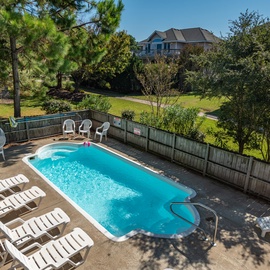 CL535: Good Sun-Stations | Pool Area