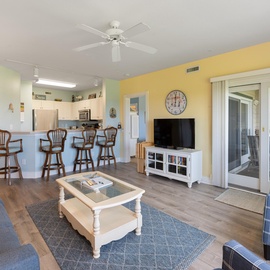 WR5C: Ocean Sunrise | Living Area