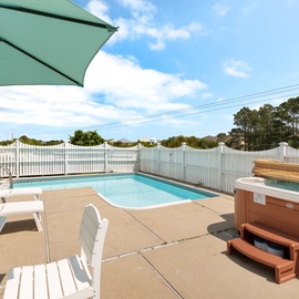 HK29: Beachin' Up With The Jones's | Pool Area w/ Hot Tub