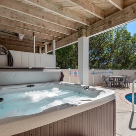 DU807: Z's By The Sea | Pool Area w/ Hot Tub