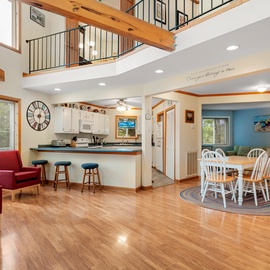 OSF03: Tucked Inn | Mid Level Living Area