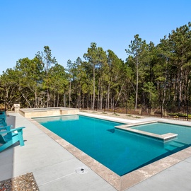 CC087: Breeze The Day | Private Pool Area