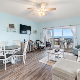 SWK10: Sea-Eye-Eh? | Great Room Overview