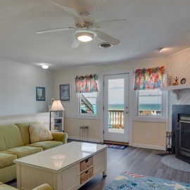 WS05: Whispering Sands 5 | Top Level Living Area