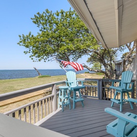 DU601: Money In The Banks | Bottom Level Soundfront Deck