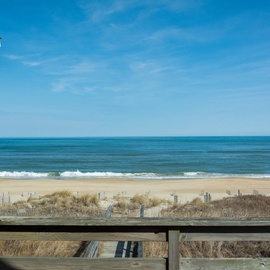 KD40: Surf Sun Sand | Top Level Deck View