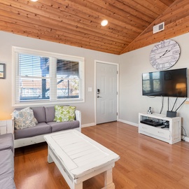 GR7811: Cooper Cabana | Living Area