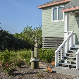 WH549: Pelican Shores | Front Exterior Landscaping