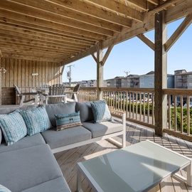 VP302: Bailey's Retreat | Private Deck
