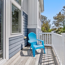 M845: Anchor Bar | Top Level Front Deck