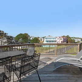 M253: Best of Both - S2O | Top Level Sun Deck