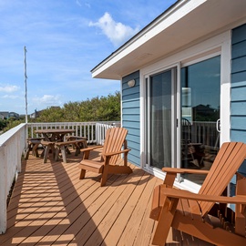 OSH01: Ocean Blue | Top Level Sun Deck