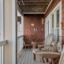 SL202: Soundview at The Landings | Private Balcony