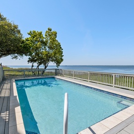 MB25: Avoca Blue | Private Pool Area