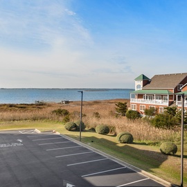 SL202: Soundview at The Landings | Balcony View