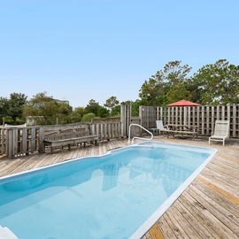 WH620: La Playa | Private Pool Area