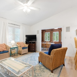 KDN9737: Quiet Time | Living Area